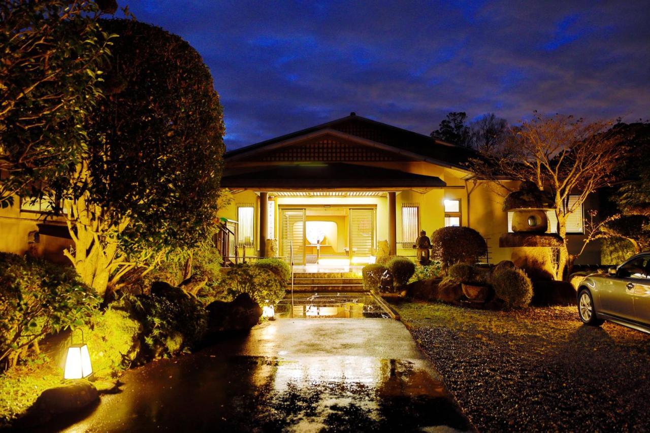 Tatsuta Ryokan Izu  Eksteriør billede