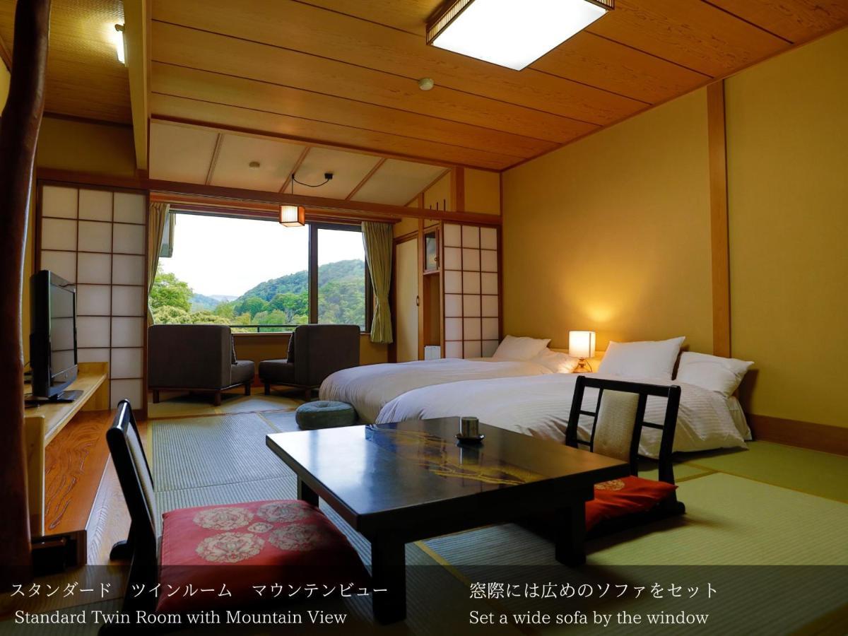 Tatsuta Ryokan Izu  Eksteriør billede